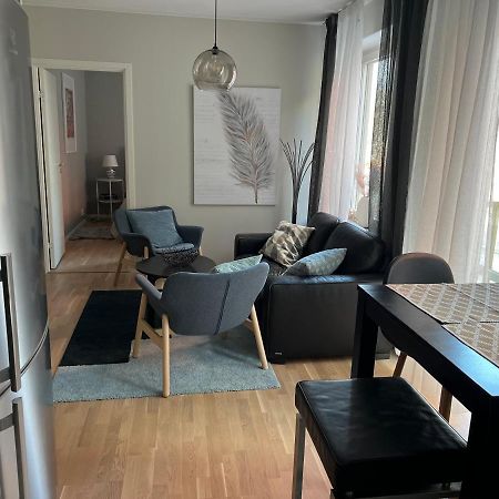 Haga 1 Bedroom Apartment Stoccolma Esterno foto